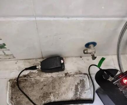 和田地屋顶漏水维修公司分享下卫生间漏水的危害及解决方法